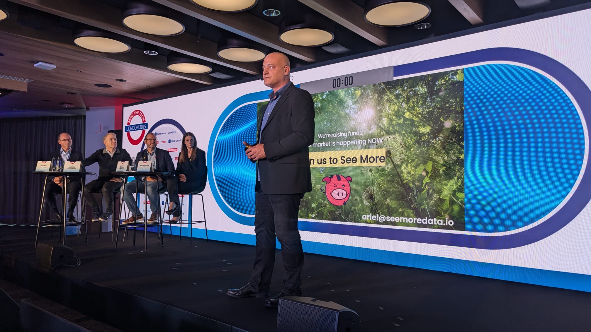 Seemore Data CEO speak in Mind the tech London in 2025.